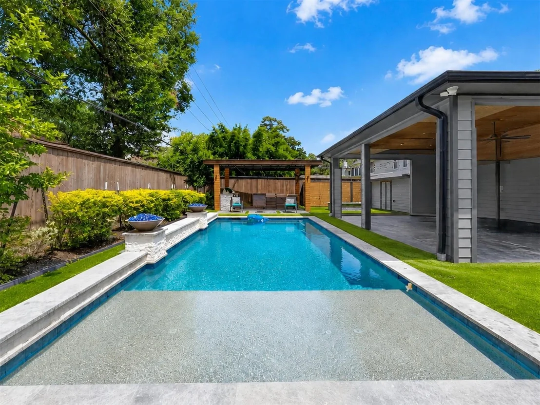 Photo of 19535 Dianeshire Drive