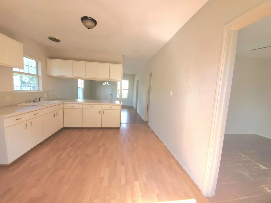 Photo of 9831 Bamboo Road