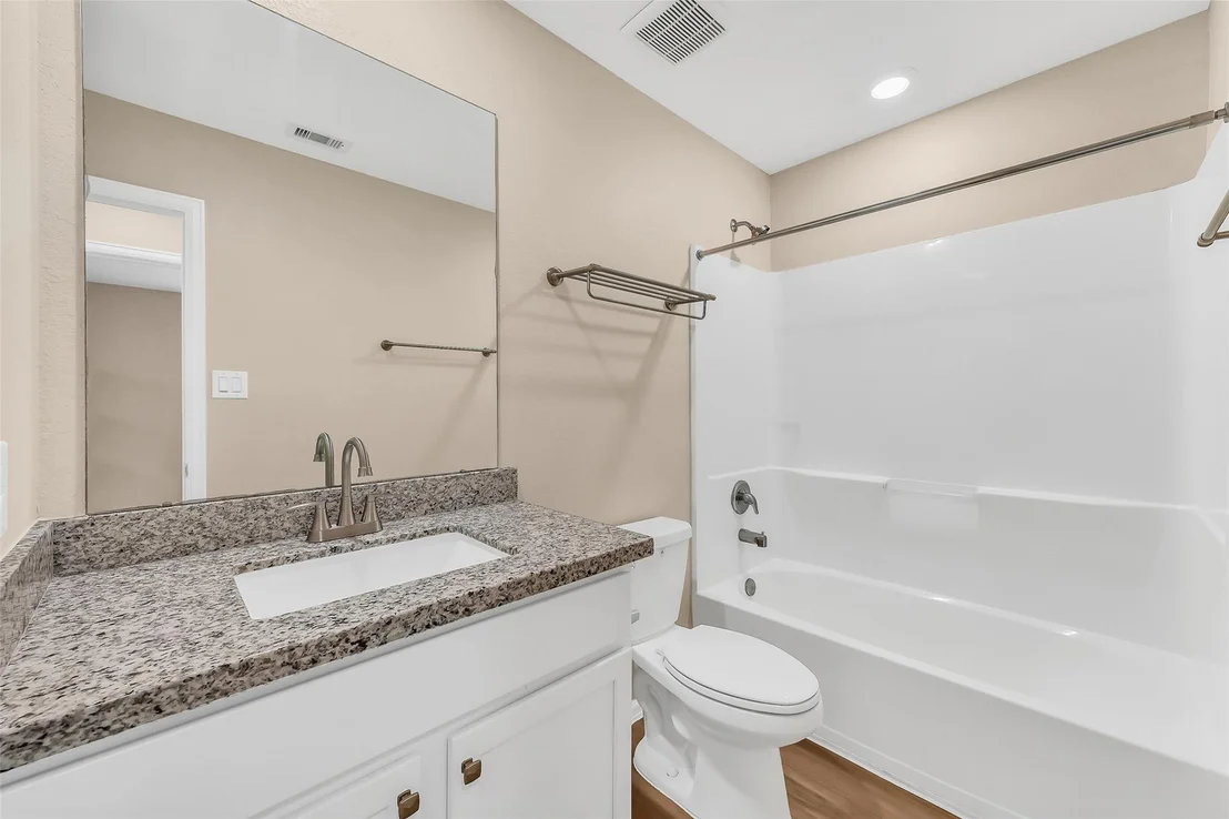 Photo of 521 Maple Bend Lane