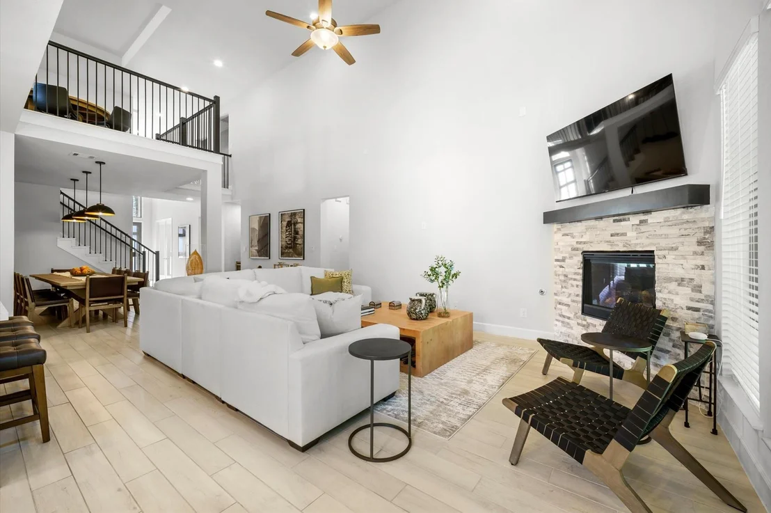 Photo of 298 Sky Top Drive Drive