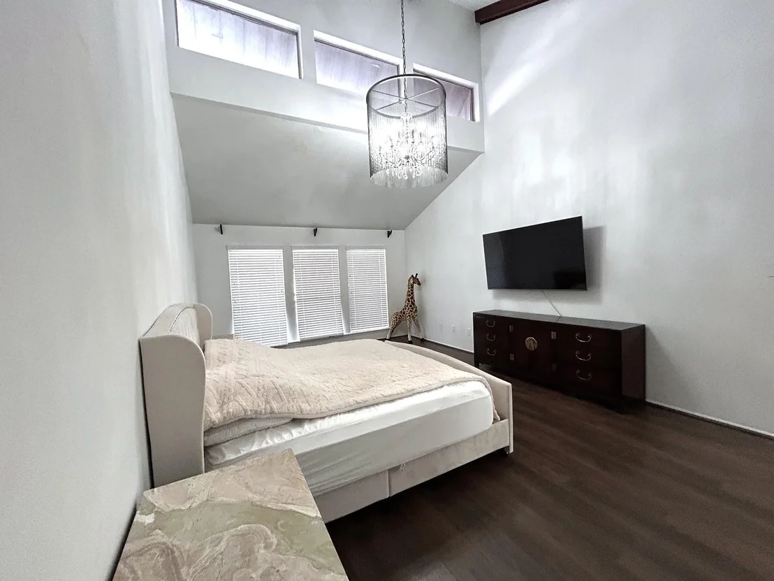 Photo of 707 Trademark Place