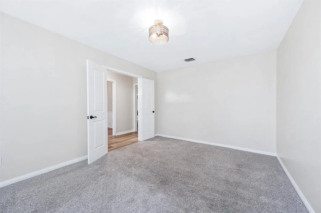 Photo of 10451 Rustic Gate Road