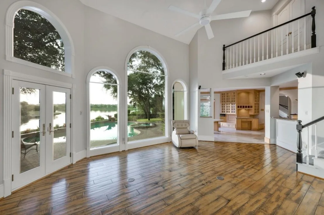 Photo of 35 W Isle Place