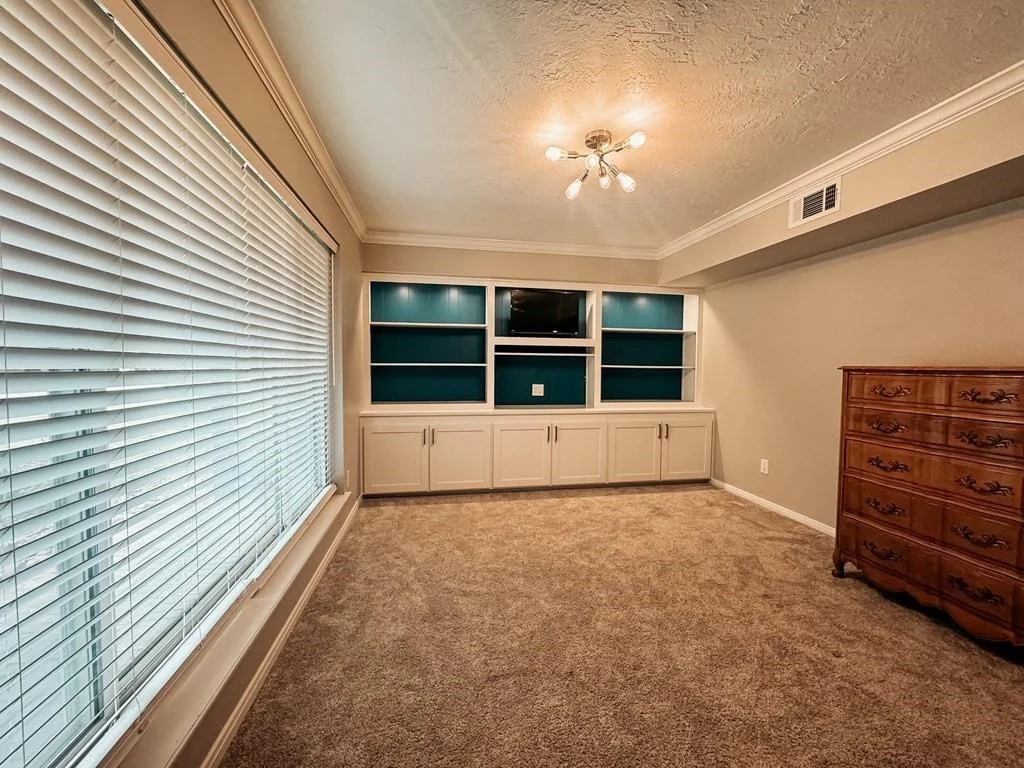 Photo of 2814 Oak Drive