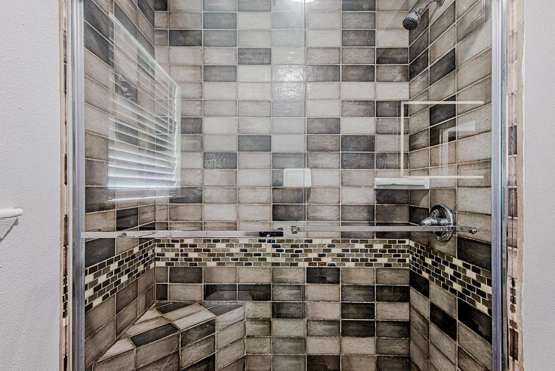 Photo of 2710 Burke Road
