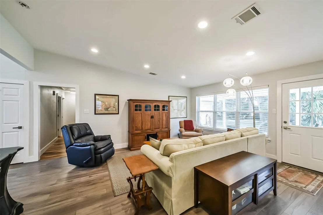 Photo of 5731 Grape Street