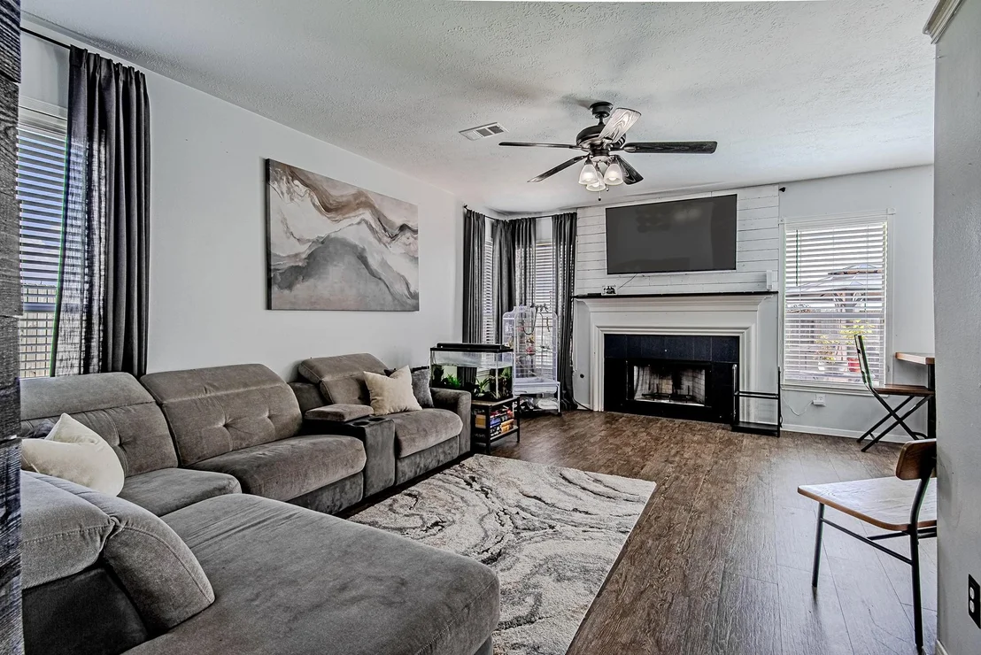 Photo of 7034 Maid Stone Drive