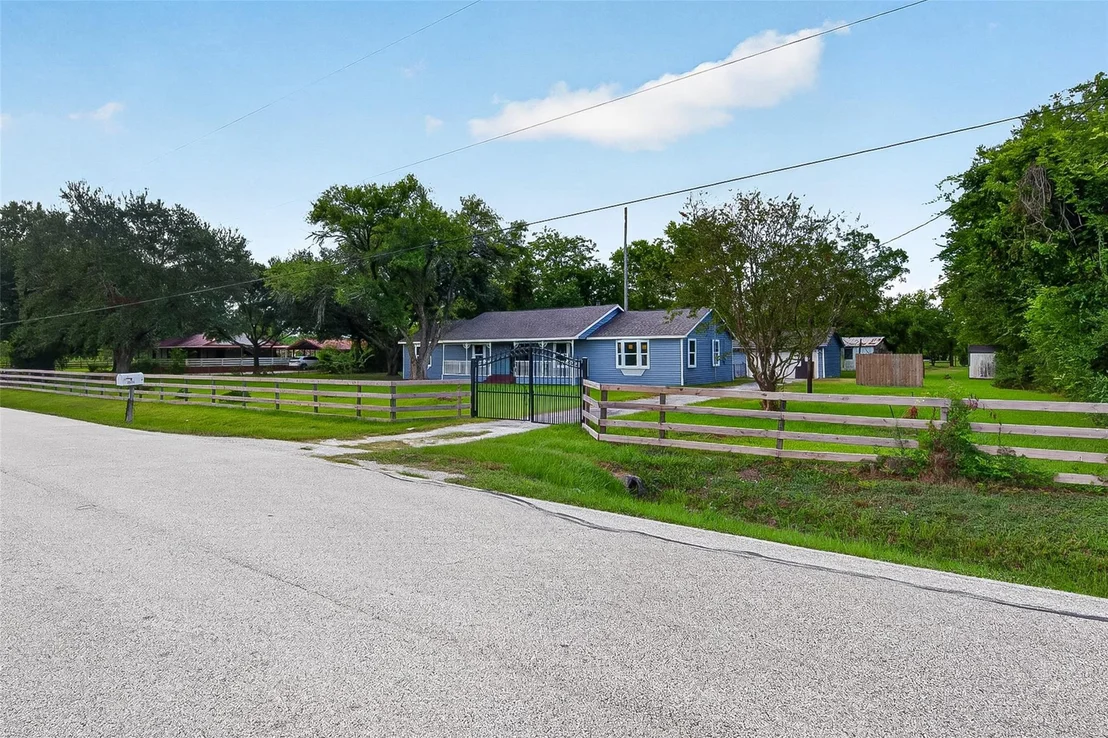 Photo of 4004 Gatewood Road