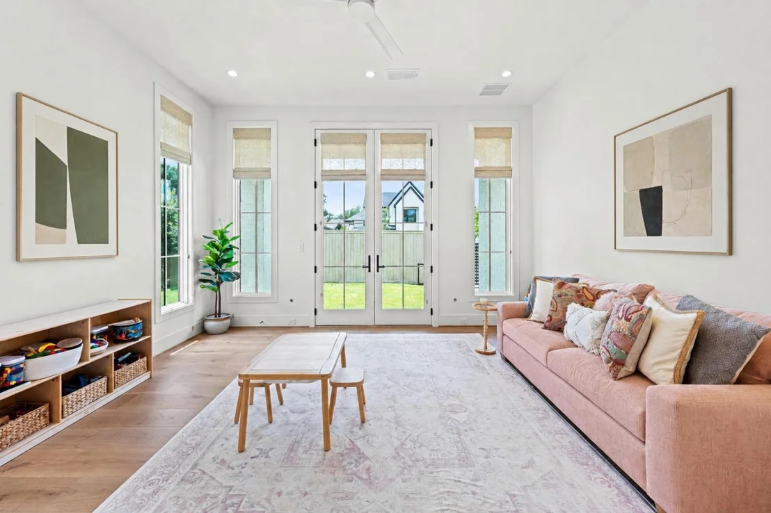 Photo of 8722 Lupton Lane