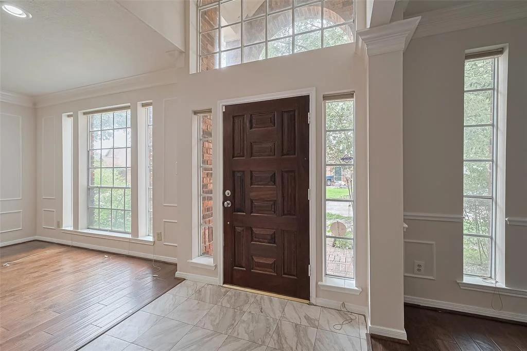 Photo of 1327 W Forest Drive