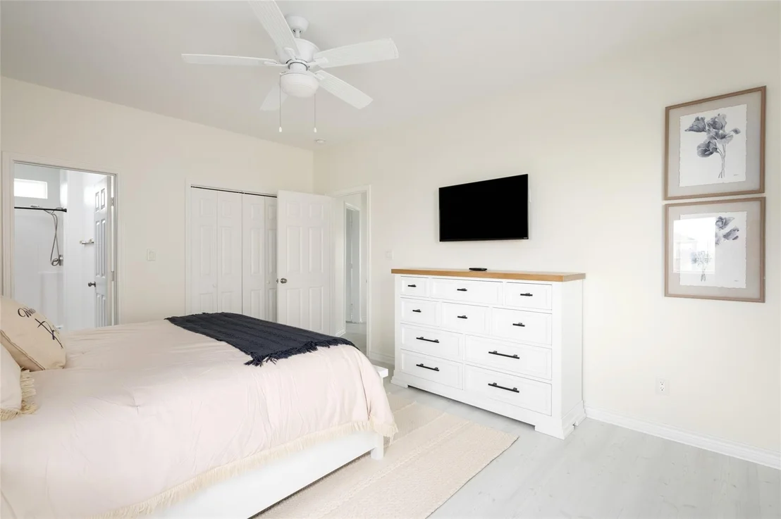 Photo of 963 James Road