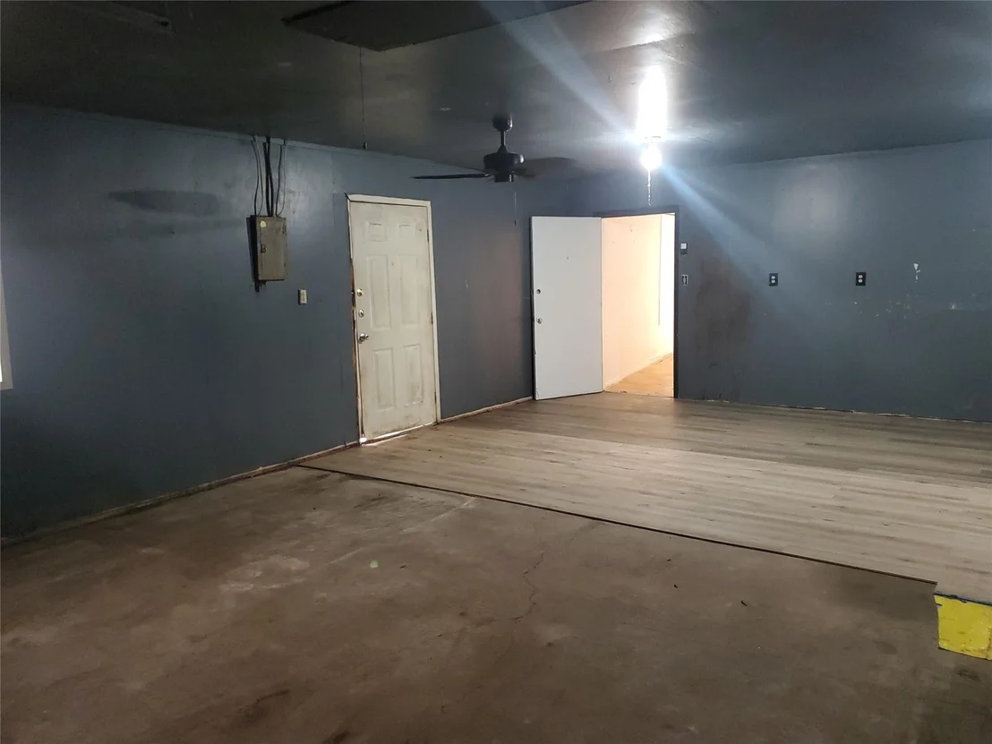 Photo of 1233 Caldwell Road