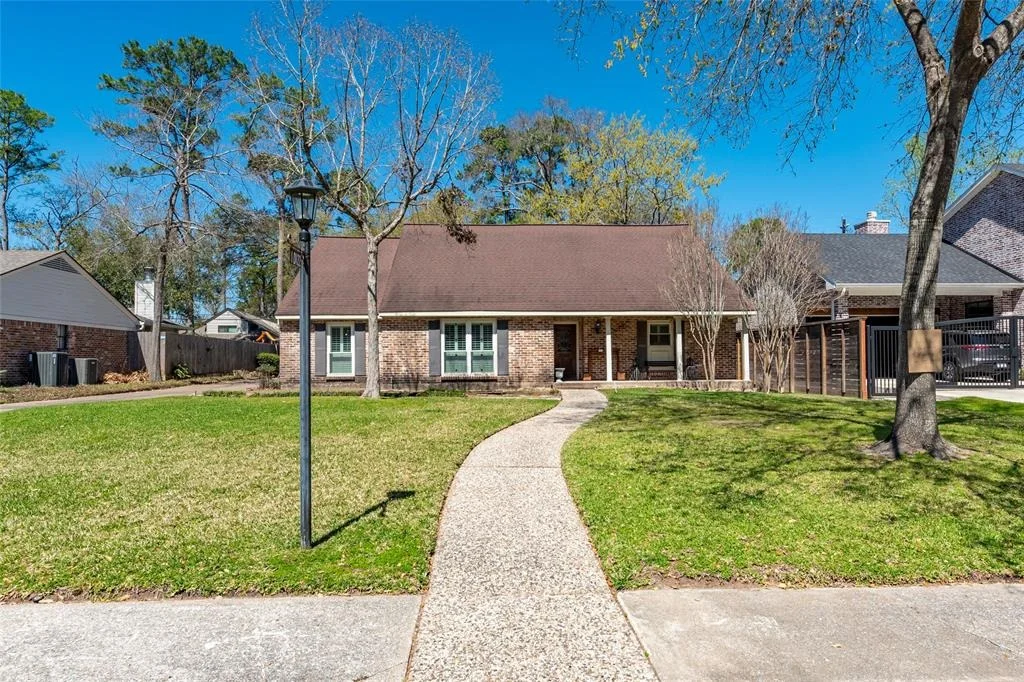 Photo of 10122 Shady River Drive