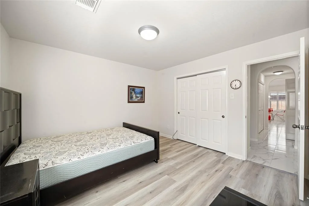 Photo of 6919 Sterling Hollow Drive