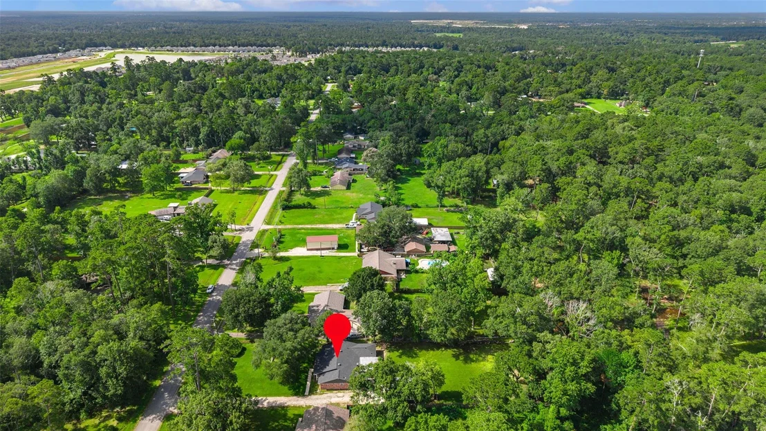 Photo of 20472 Lakeside Drive