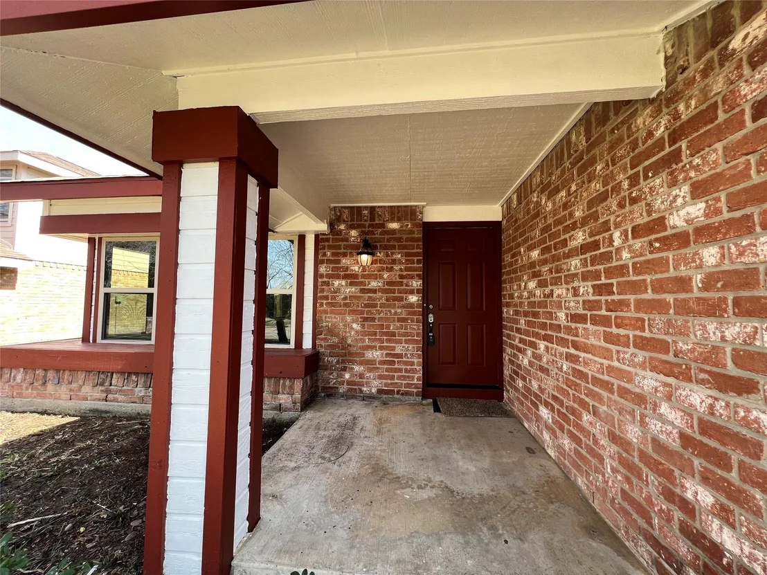 Photo of 7934 Bayou Forest Drive