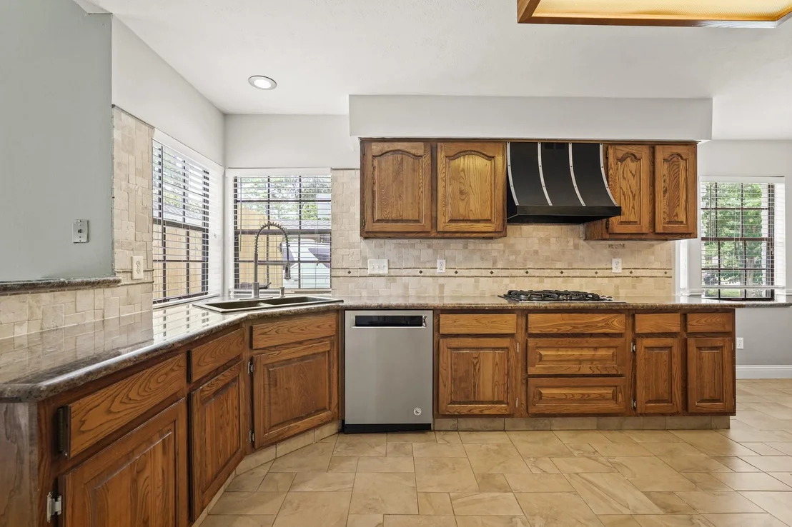 Photo of 12419 Millvan Drive