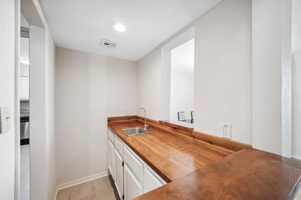 Photo of 11038 Holworth Drive
