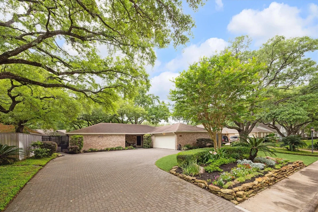 Photo of 10111 Del Monte Drive