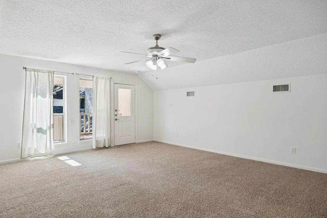 Photo of 807 Herdsman Drive