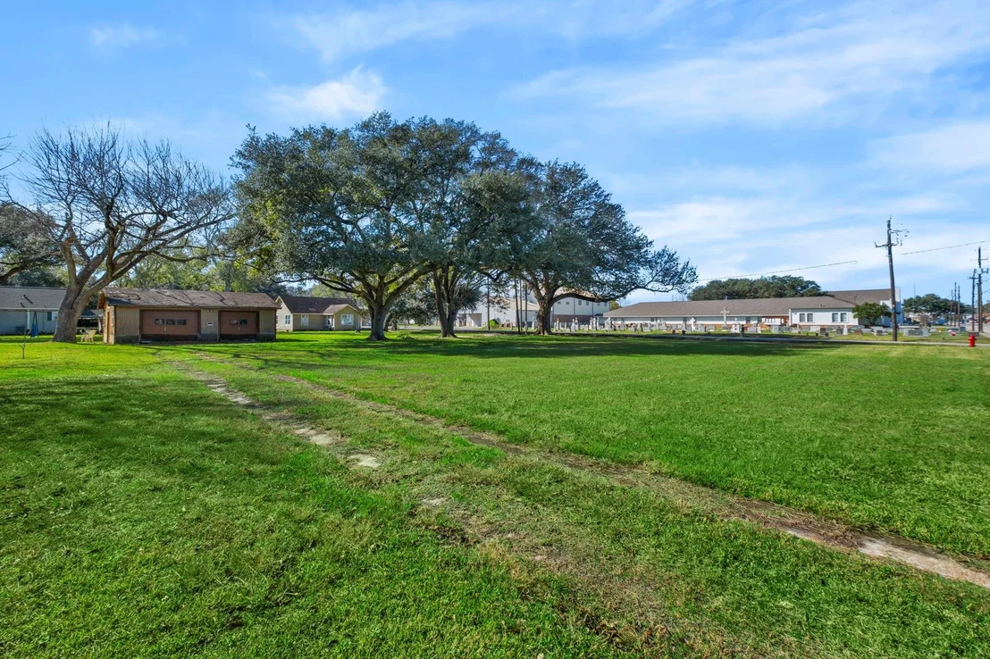 Photo of 9310 Main Street