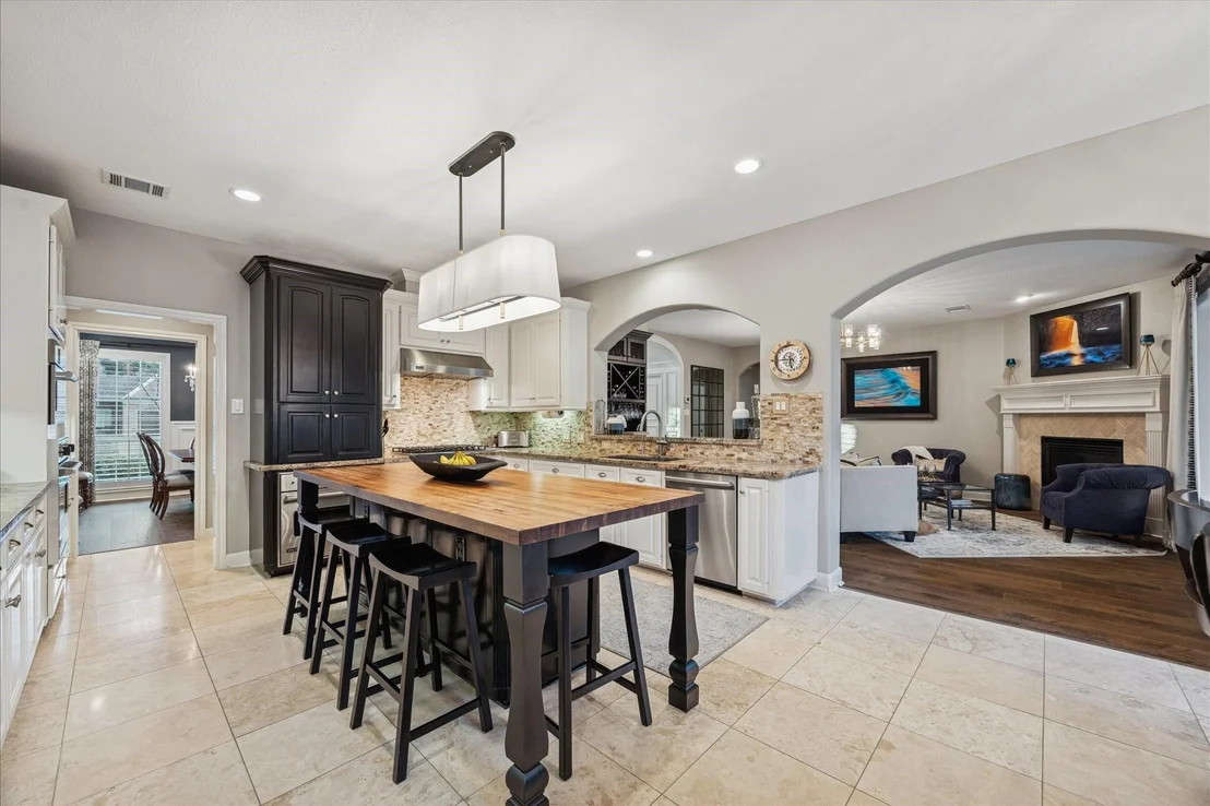 Photo of 2811 Autumn Lake Drive