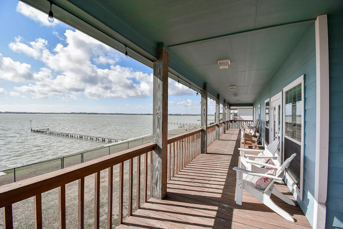 Photo of 1504 W Bayshore Drive