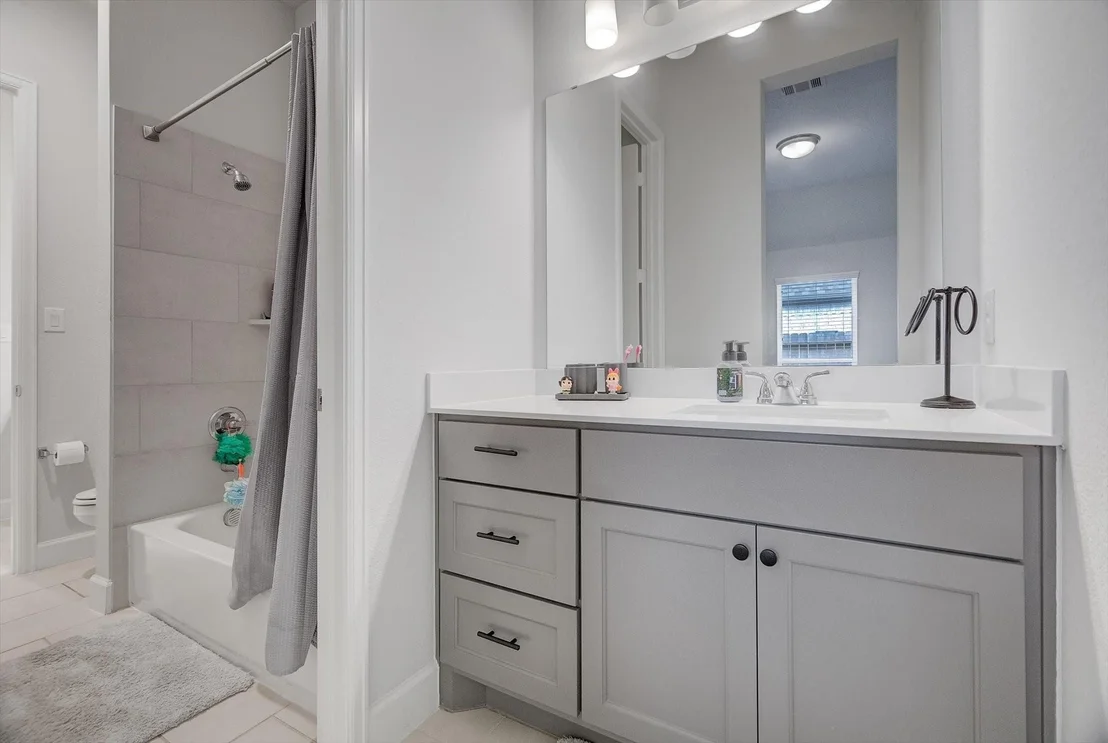 Photo of 22119 Breakwater Lane