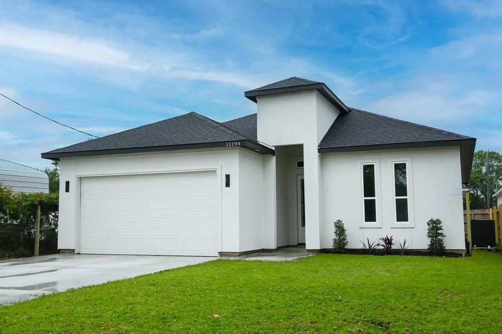 Photo of 11194 Fieldcrest Drive