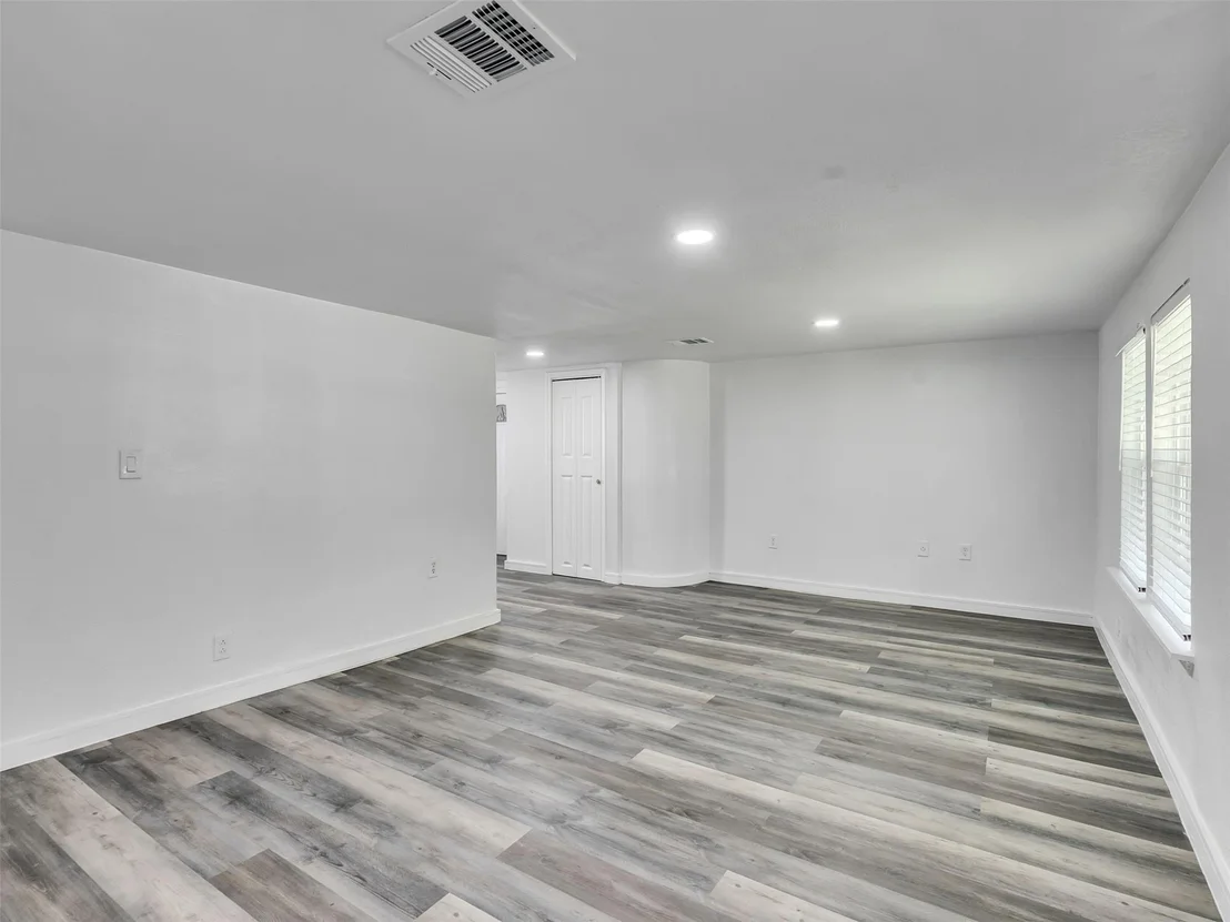 Photo of 7812 Cora Street