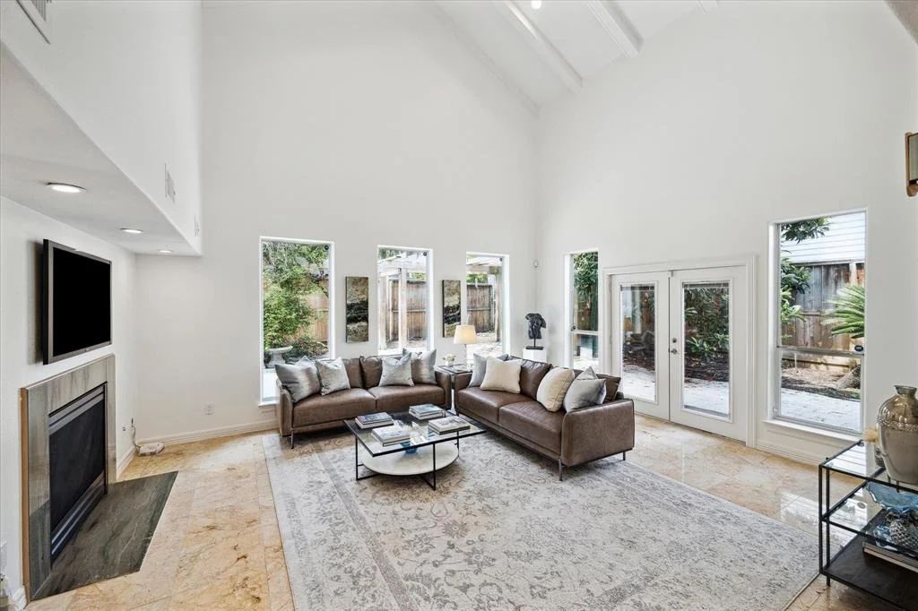 Photo of 2414 Avalon Place