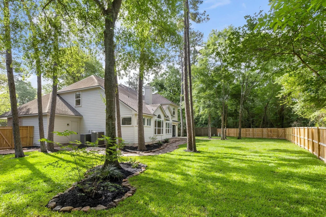 Photo of 35 Classic Oaks Place