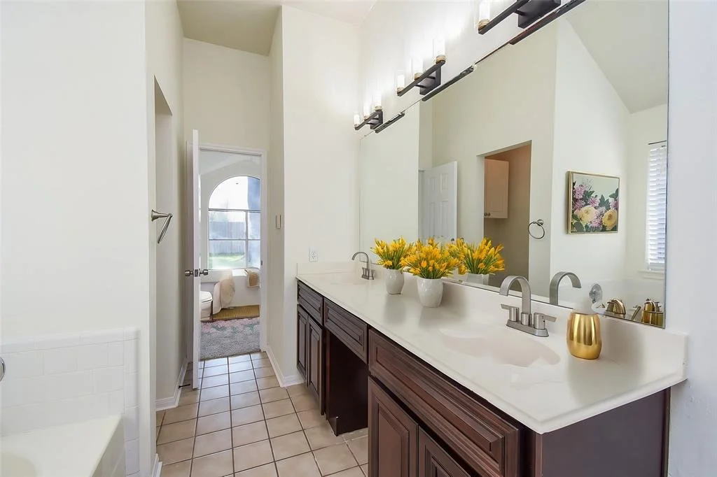 Photo of 21335 Riverside Ridge Lane