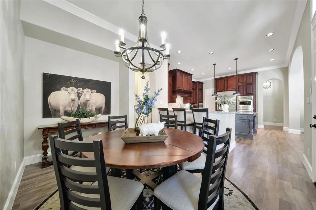 Photo of 111 N Silver Manor Circle