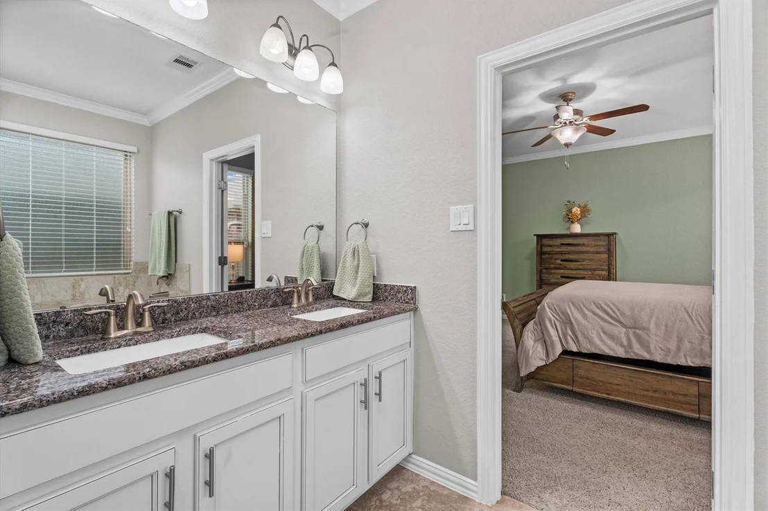 Photo of 3869 Oakmist Bend Lane