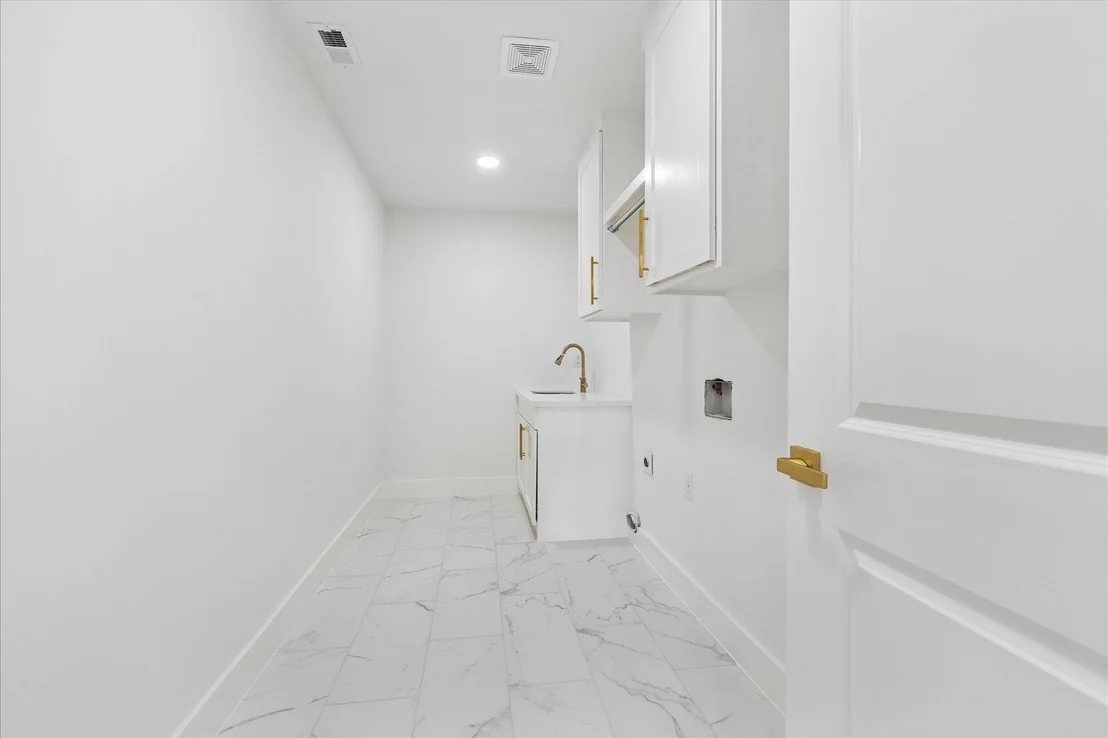 Photo of 6434 Pineshade Lane