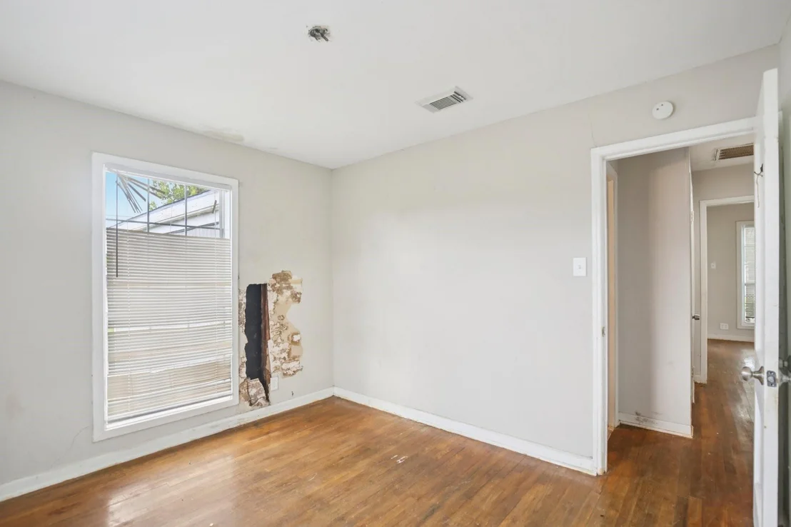 Photo of 1531 W 8th Street