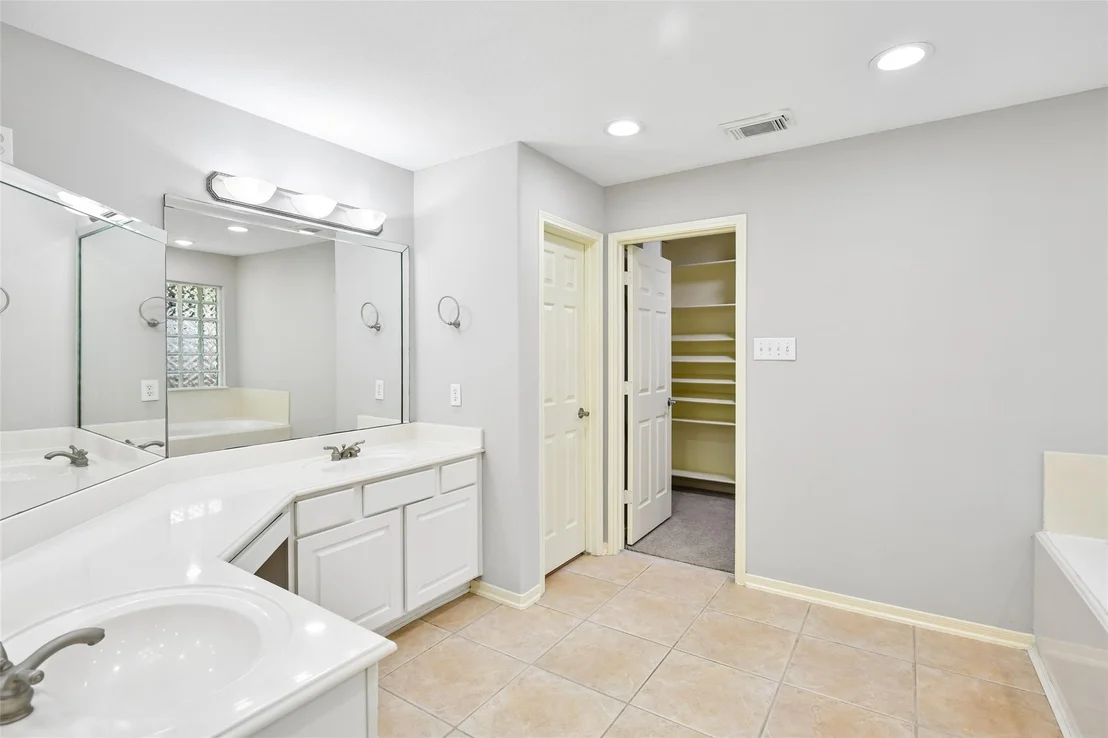 Photo of 3822 Katy Hollow Drive