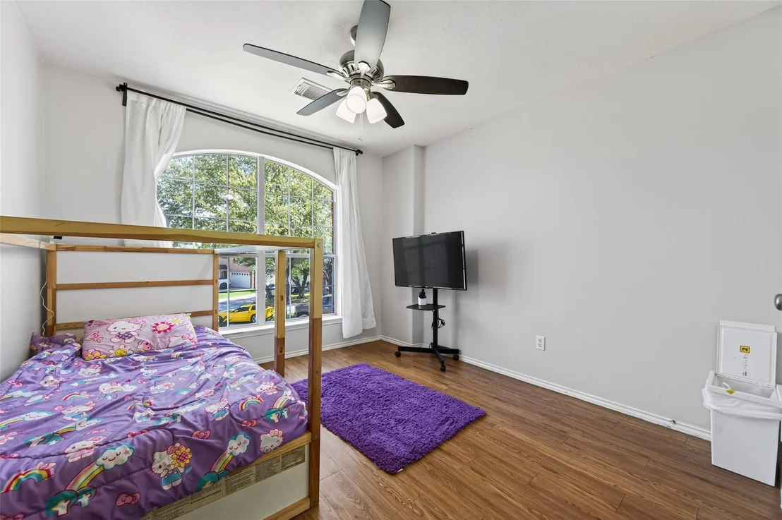 Photo of 903 Red Alder Circle