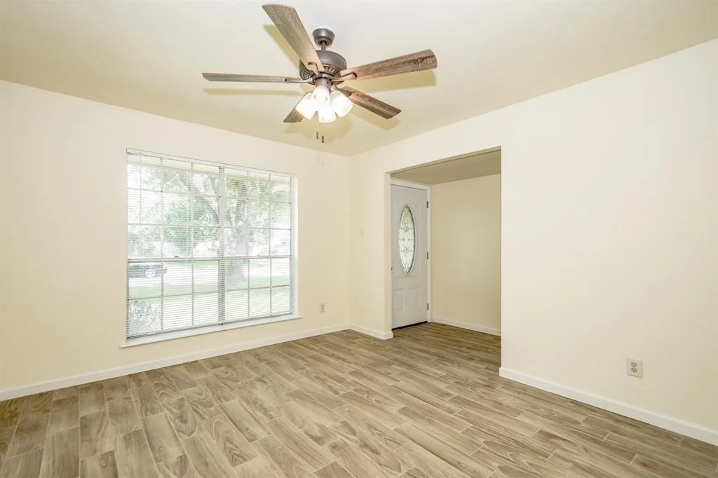 Photo of 12106 Pompton Drive