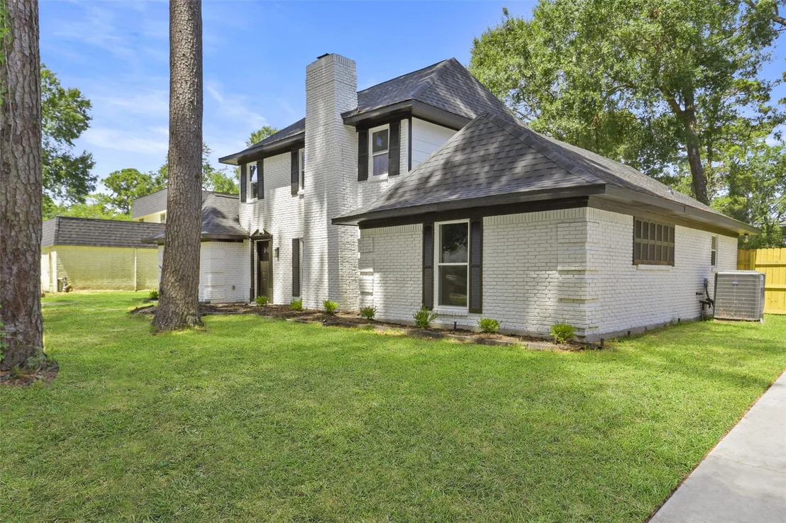 Photo of 3834 Gladeridge Drive