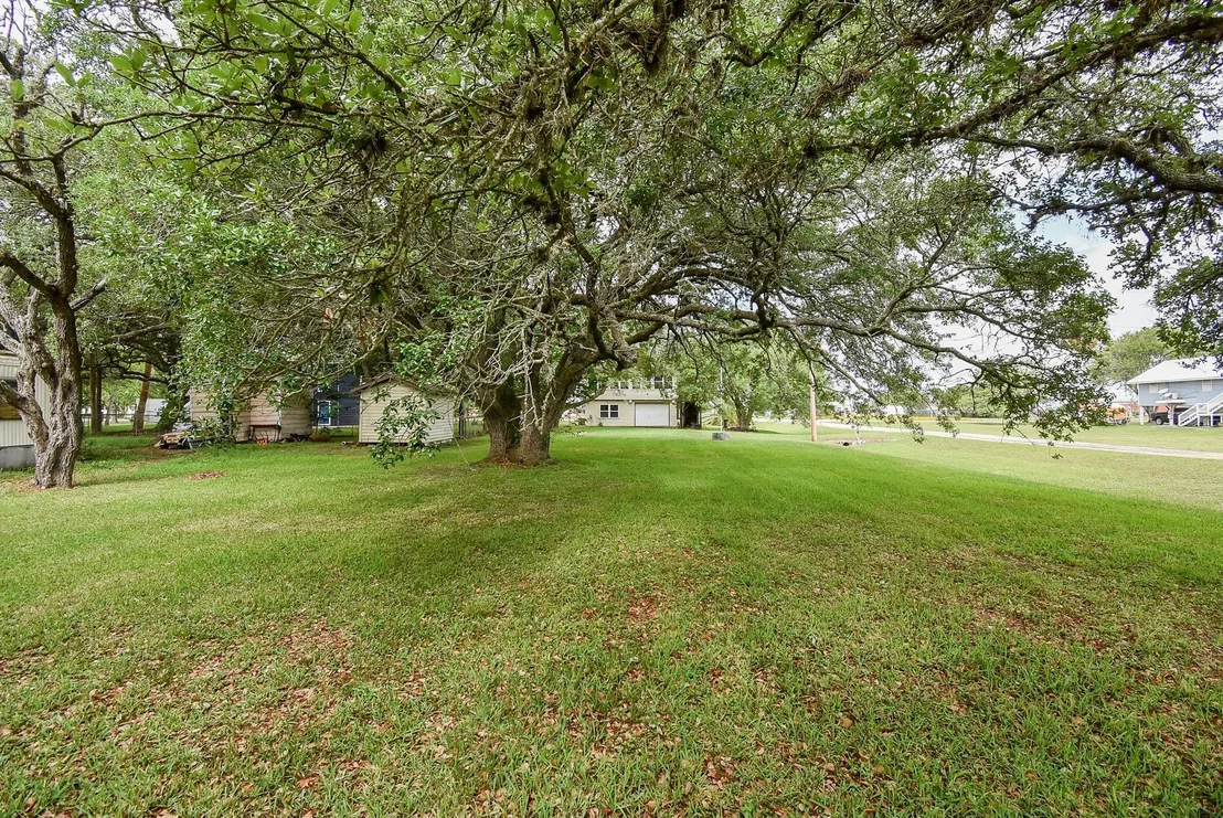 Photo of 225 Swallow Drive