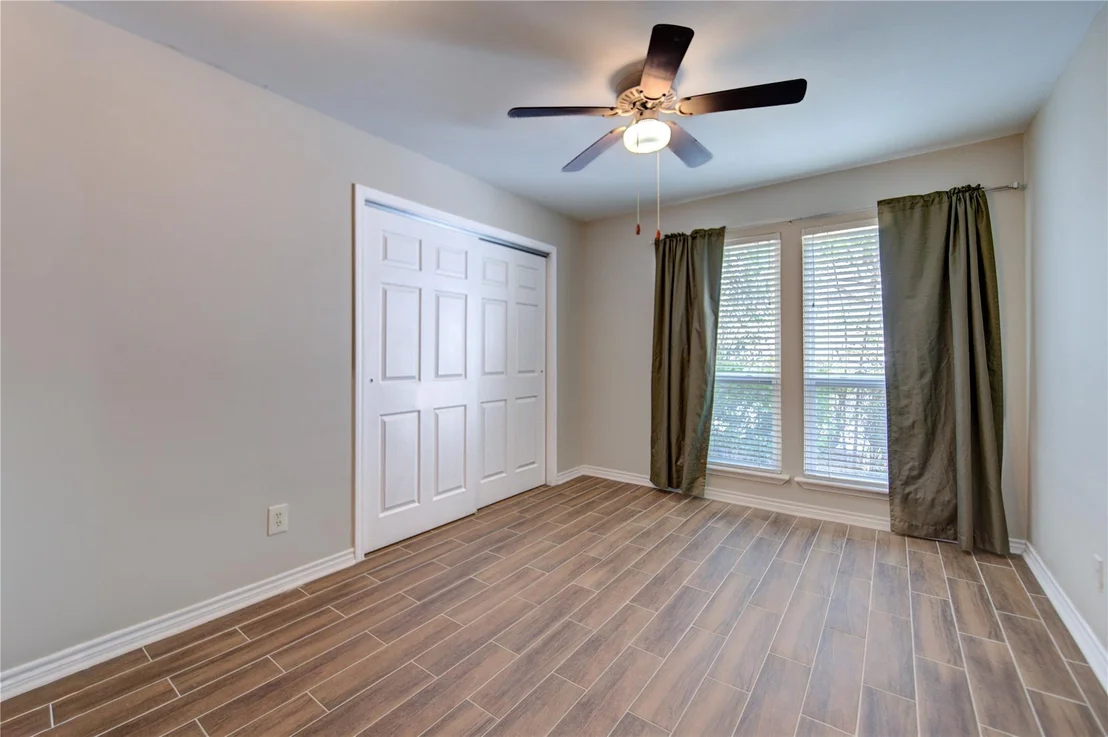 Photo of 1063 Apache Falls Drive