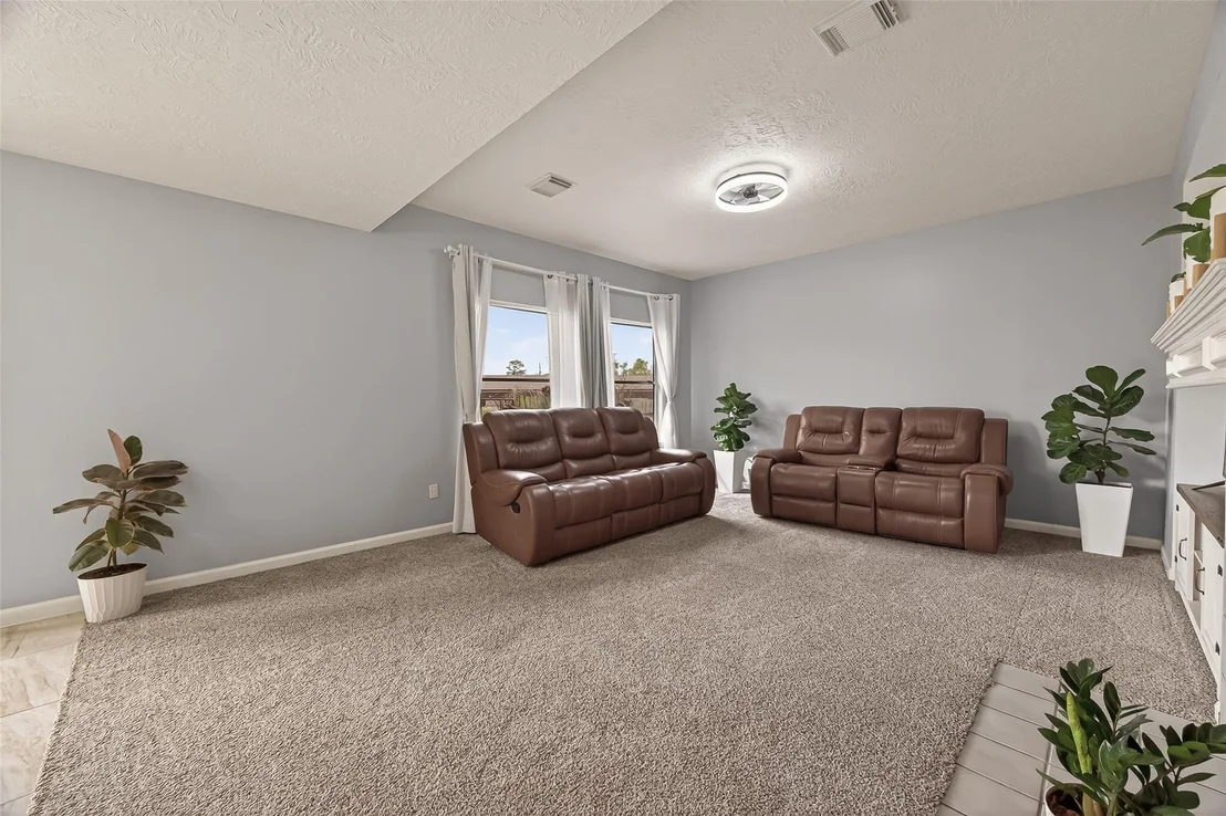 Photo of 579 Rivergrove Drive