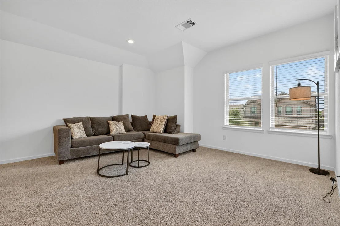 Photo of 4822 Chestnut Valley Lane
