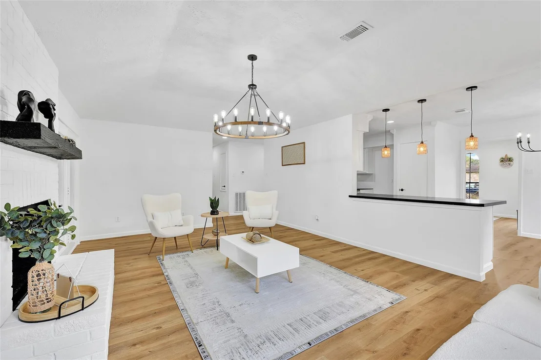 Photo of 7223 Echo Pines Drive