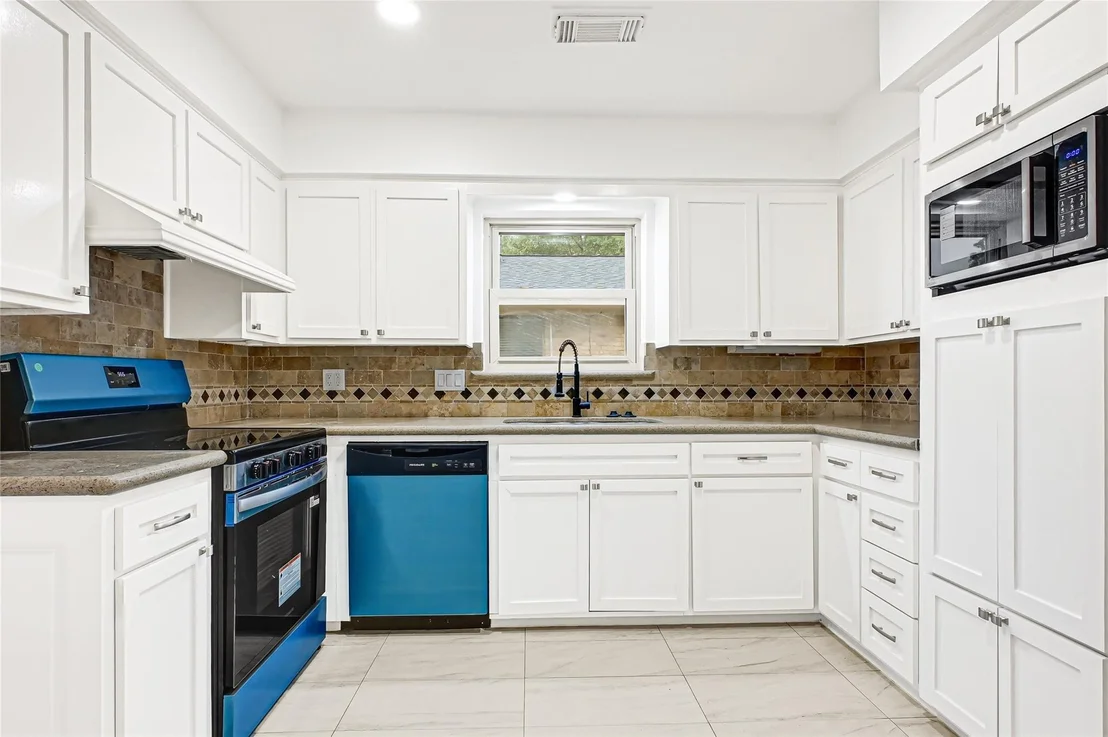 Photo of 1418 Pirates Cove