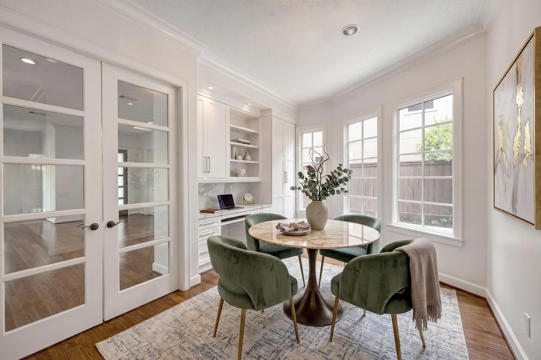 Photo of 4248 Sunset Boulevard