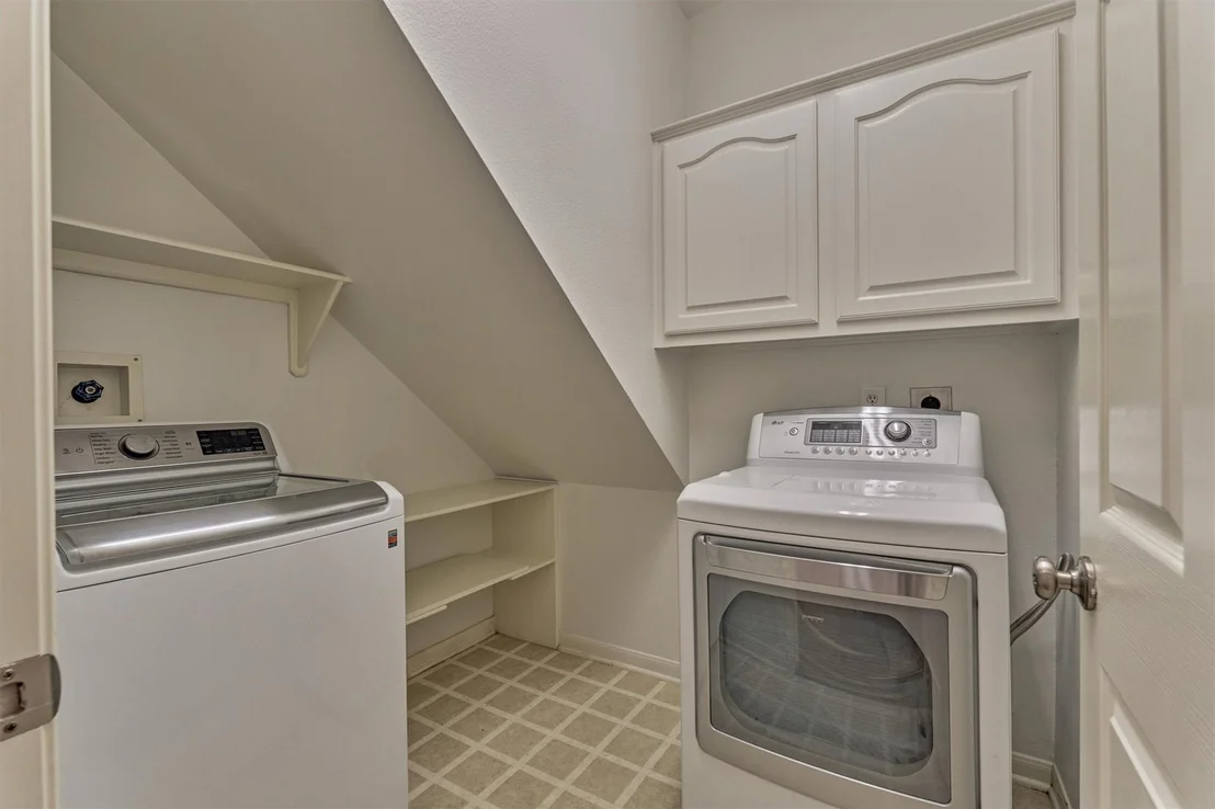Photo of 18 Gallant Oak Place
