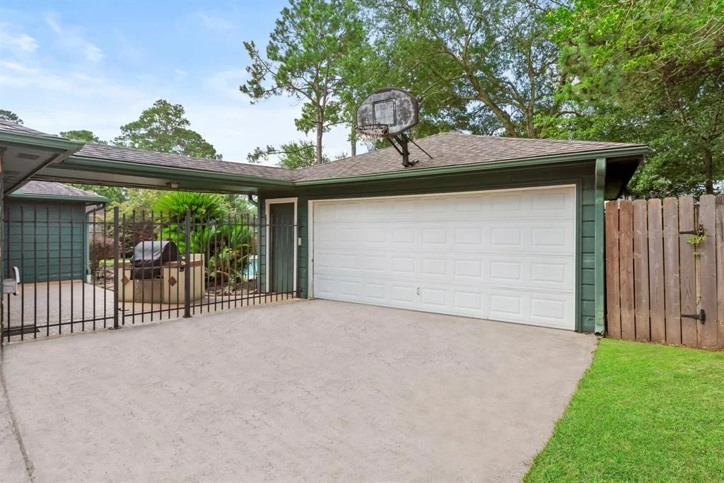 Photo of 17611 Cypress Spring Drive